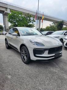 2022 Porsche Macan 