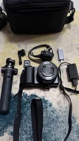 Sony ZV-E10 (Used, Good Condition)