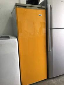 Elba yellow upright freezer Peti Sejuk Ais