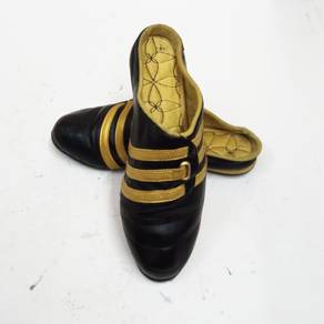 ADIDAS 3 Stripes Gold/Black Shoes