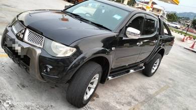 Mitsubishi Triton VGT in Ampang, SGR