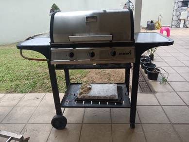 A pre-loved gas-fired BBQ grill/hotplate. 