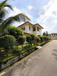 Semi-Detached House For Sale in Cheng,MLK