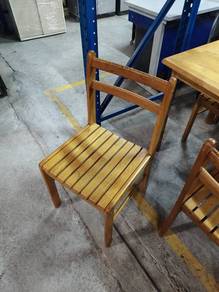 Meja Makan kayu + 4 Kerusi