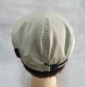 Daks London Golf Flat Cap Newsboy Hat Beige Plaid