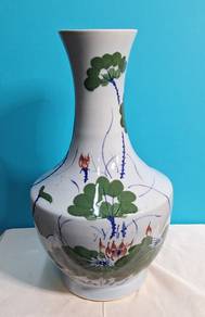 Chinese Ceramic Vase