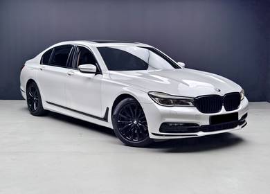 2016 BMW 730Li 30Li (CBU)