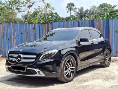 Mercedes Benz GLA200 200 (CBU) in Kajang, SGR