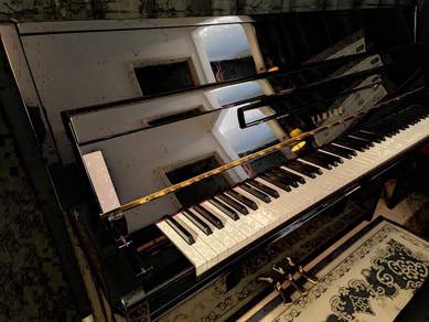 YAMAHA M108 Piano LIKE NEW OneDaySale