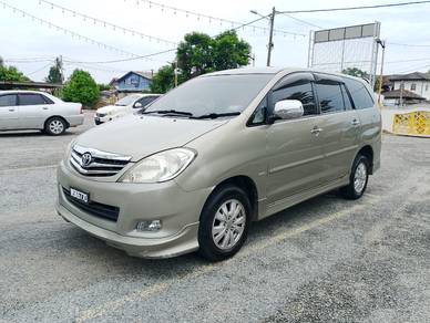 Toyota Innova G in Pengkalan Chepa, KTN