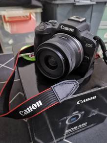 Canon EOS R50 + RF-S 18-45mm 