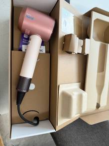 brand new Dyson supersonic nural pink