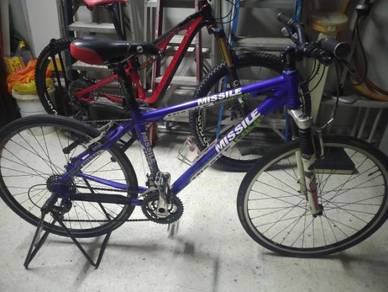 Missile mountain touring bike