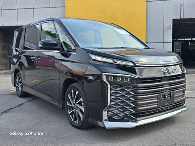 2022 Toyota Voxy S-Z