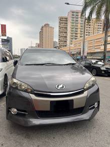 Toyota Wish X in Bayan Baru, PNG