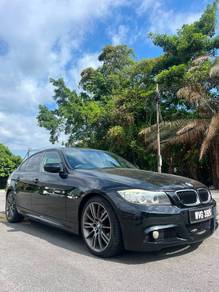 BMW 325i 25i SPORTS (CKD) in Telok Panglima Garang, SGR