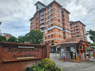 Condominium For Sale in Evergreen Park