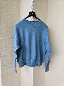 Uniqlo Crew Neck Long Sleeve Sweater