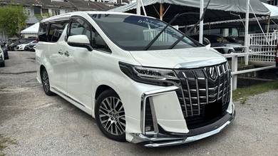 Toyota Alphard 2.5 SC in Ampang, KUL