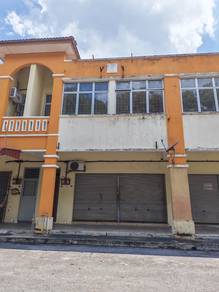 Shop lot For Sale in Cheng,MLK