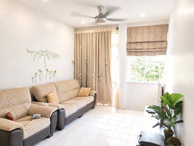 Apartment For Sale in Pangsapuri Taman Cheng Ria