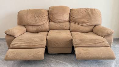 Three‐Seat Reclining Sofa