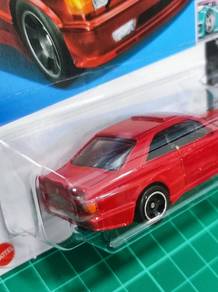 Hotwheels '89 Mercedes -Benz 560 SEC AMG (Red)