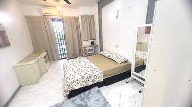 Room in Tanjong Tokong, PNG