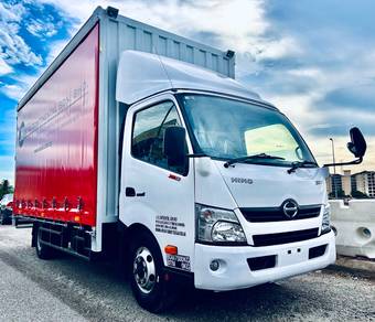 Hino XZU720 RB JAPAN 2026 17ft CURTAIN SIDER