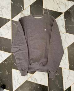 sweatshirt and halfzipper