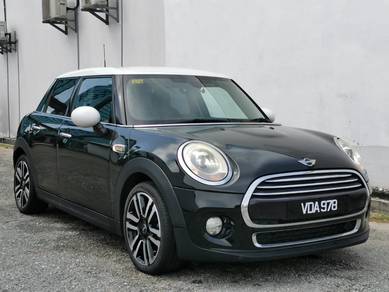Mini Cooper in Bandar Puteri Puchong, SGR