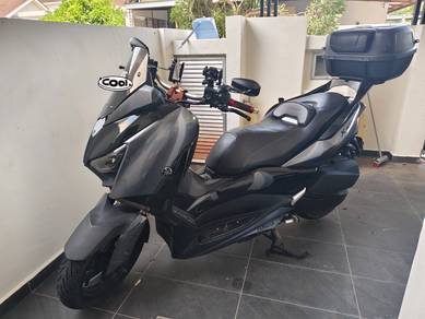 Yamaha XMAX