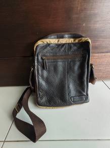 Kaufmann Leather Crossbody Sling Bag