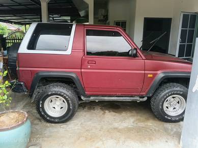 Daihatsu Rocky in Batang Kali, SGR