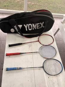 Raket dan beg jenama yonex