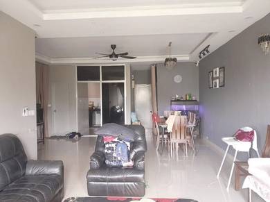 Condominium For Rent in Legendview