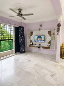 Apartment For Sale in Vista Lavender