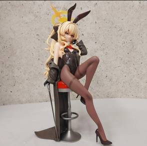 Blue Archive Smug Professor 23cm Painted Figure