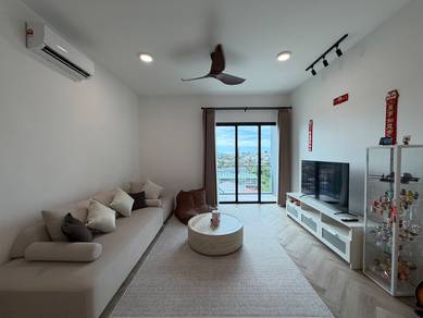 Service Residence For Sale in Upton