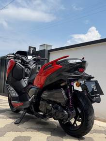 Yamaha XMAX