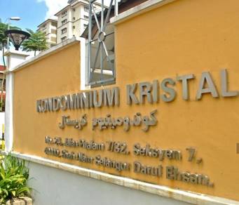 Condominium For Sale in Kondominium Kristal