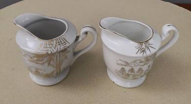 White gold porcelain creamer jar 2