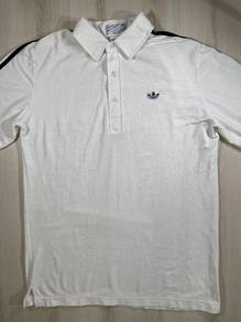 Adidas Vintage White Collar Tee #CJ2 Used