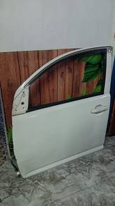 Pintu Myvi (white) 4 pintu