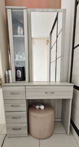 Wooden Dressing Table with Mirror
