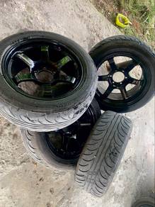 Rim TE37 GLOSSY BLACK SIZE 18 PCD 139.7 6 LUBANG
