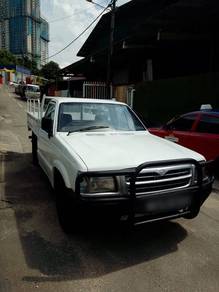 Mazda B2500 2000 Single Cab Pick Up 4x2 New Paint