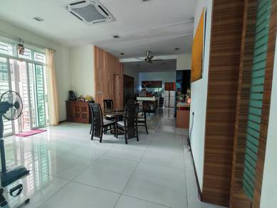 Bungalow House For Sale in Seri Kembangan,SGR