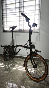 Brompton C line - Black Lacquer - Black edition
