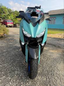 Yamaha XMAX